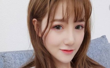 山中与幽人对酌